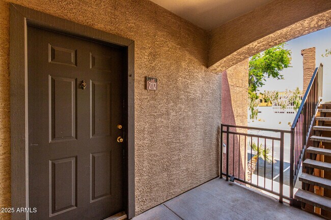 Photo - 5401 E Van Buren St