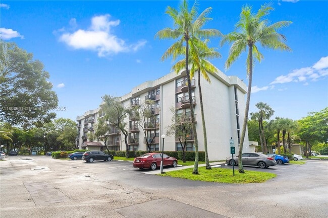 Photo - 2701 Riverside Dr Unit 413-B