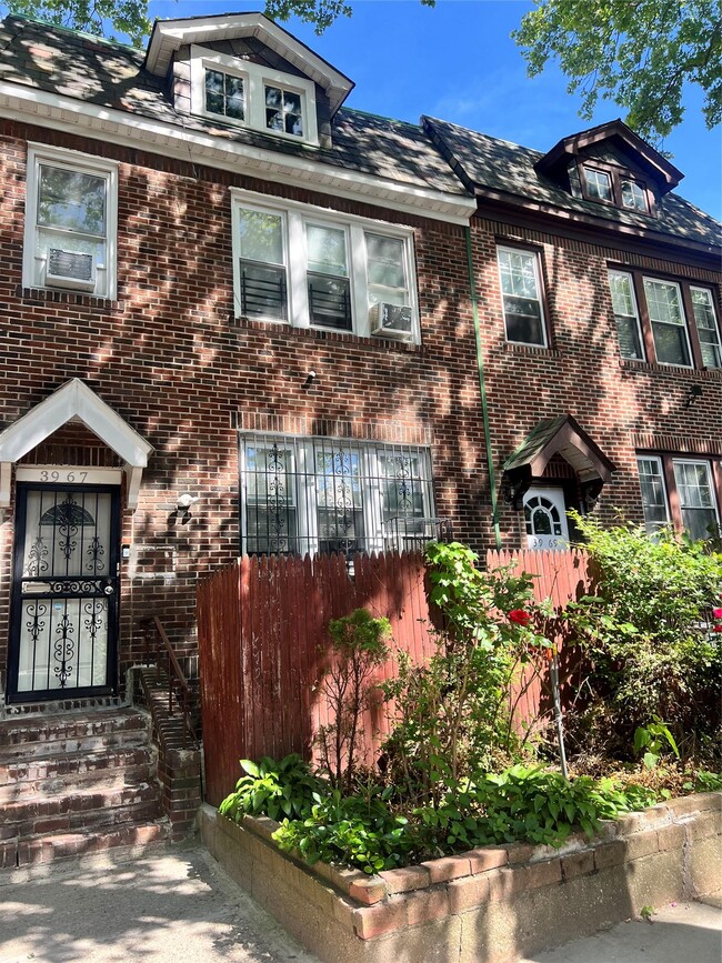 Photo - 39-67-67 50th Ave Apartment Unit 1FL