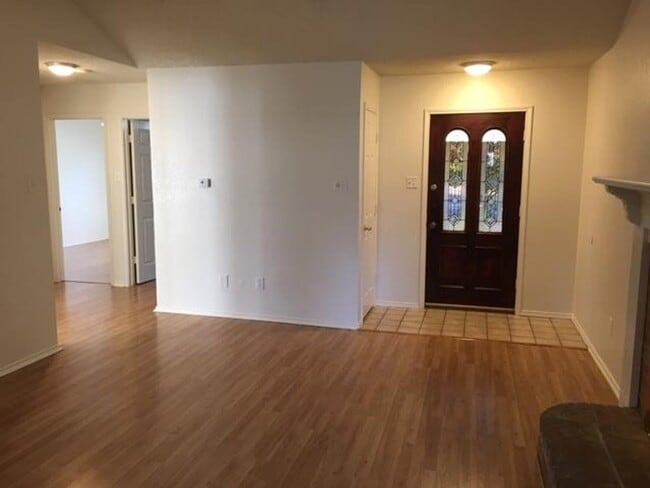 Photo - 3 bedroom single-family in Burleson ISD