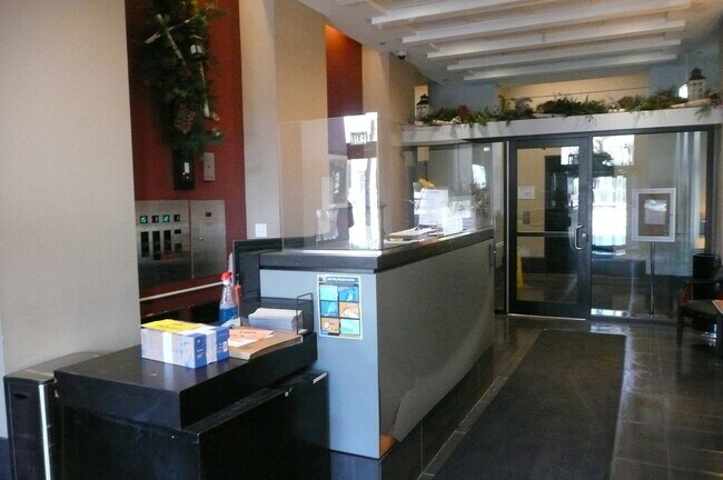 Photo - 1255 S State St Unit 1211