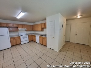 Photo - 8024 Maverick Climb