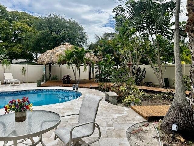 Photo - 631 Linnet Cir