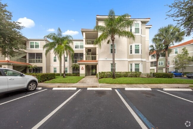 Building Photo - 23500 Walden Center Dr Unit THE TIDES AT PELICAN LANDING Rental