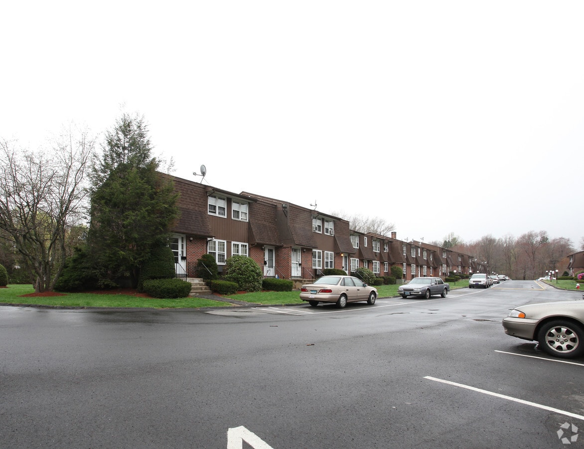 Plymouth Village Apartments Terryville, CT