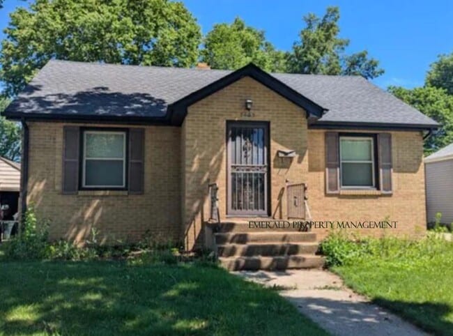 Photo - 2403 Custer Ave House