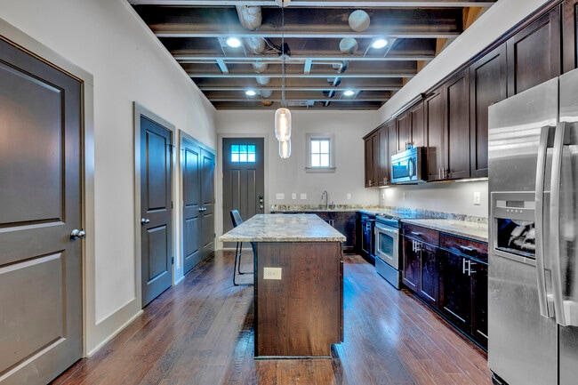 Photo - 202 Barristers Ct