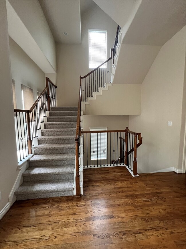 Photo - 5940 Kansas St