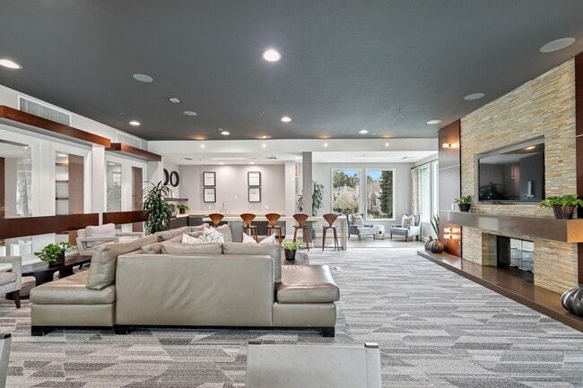 Photo - Elan at River Oaks