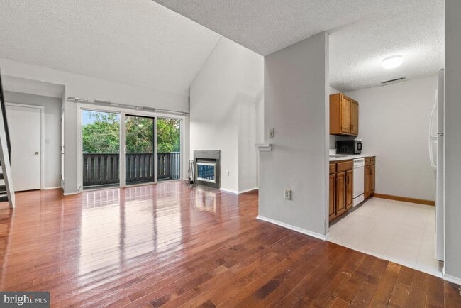 Building Photo - 902 Aspen Dr Rental