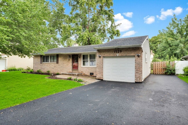 Photo - 1529 Ronzheimer Ave