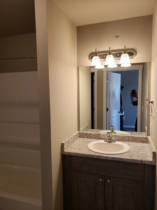 Photo - 4691 Pleasant Port View