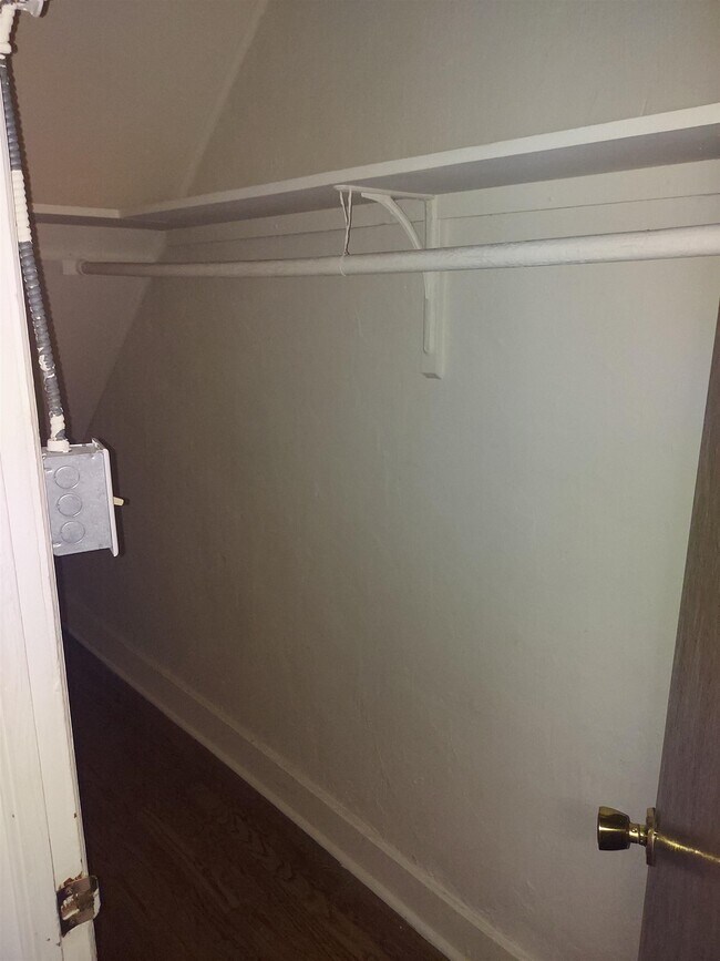Photo - 168 Orient St