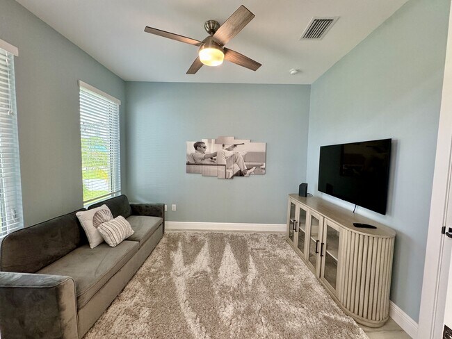 Photo - 670 101st Ave N