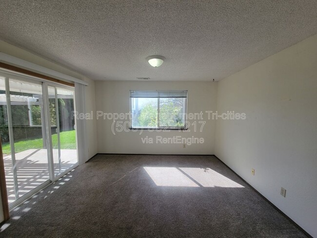 Photo - 8831 W Entiat Ave