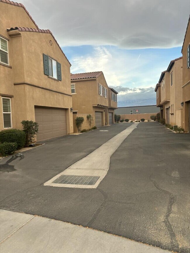 209 Paseo Animado Condo Condo for Rent in Palm Desert, CA
