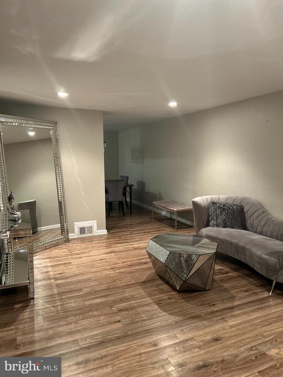 Photo - 777 Bennington Rd