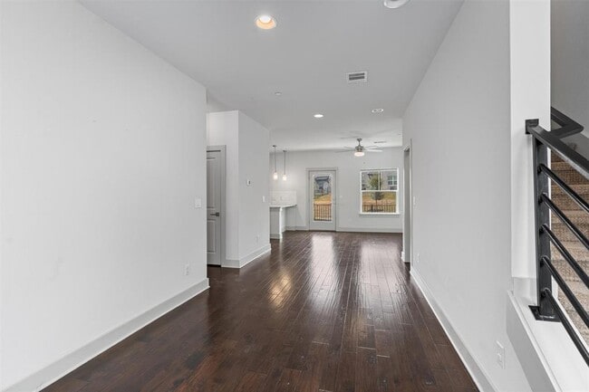 Photo - 2057 Local Rebel Lp