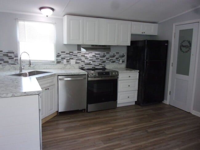 Photo - 314 Clayton Ave