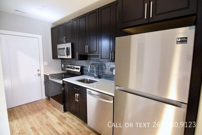 Building Photo - 1523 W Girard Ave Unit 106 Rental