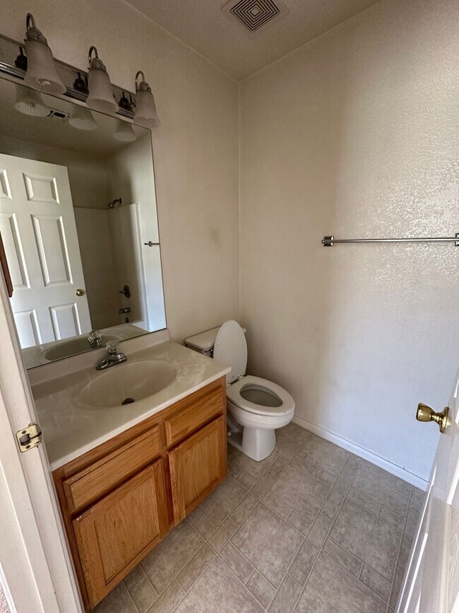 Photo - 2 bedroom/2Bathroom home