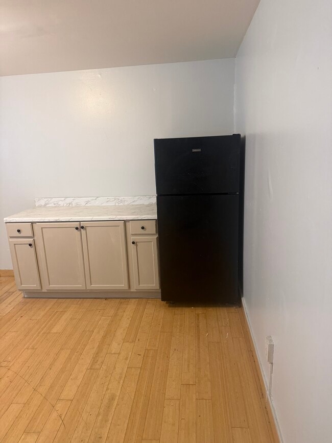 Photo - 3759 N Marshall St Unit 1st FL