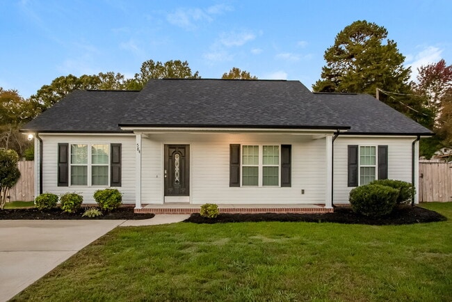 584 Jackson Terrace SW