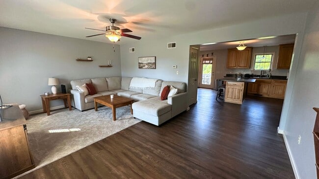 Photo - 71 Gable Dr
