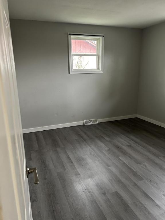 Photo - 210 Davis St