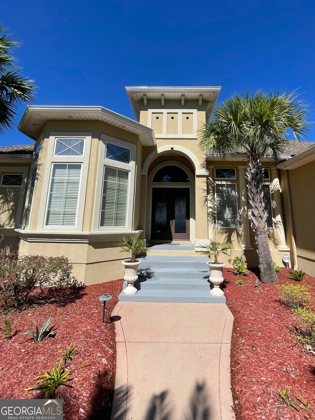 Photo - 208 Serpentine Dr
