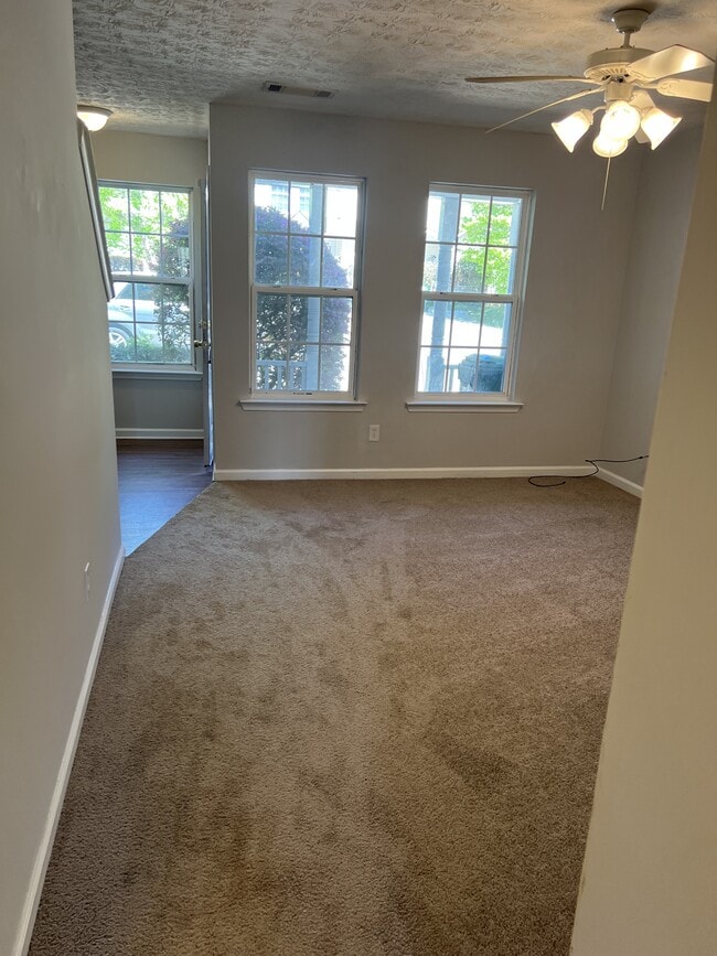 Photo - 6317 Wellington Walk Way