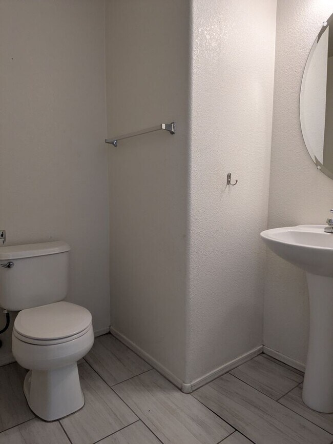 Photo - Northwest Beauty 3 Bedroom 3 Bath 2 Car garage