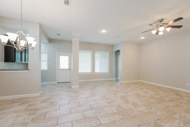 Photo - 415 Rocky Briar Ct