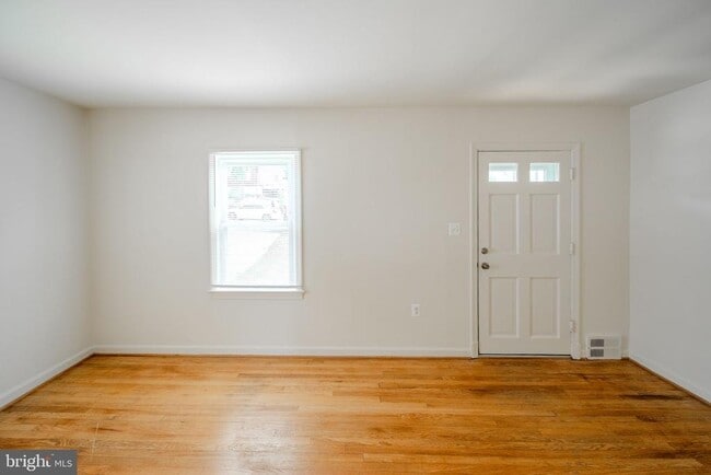 Photo - 4002 74th Ave