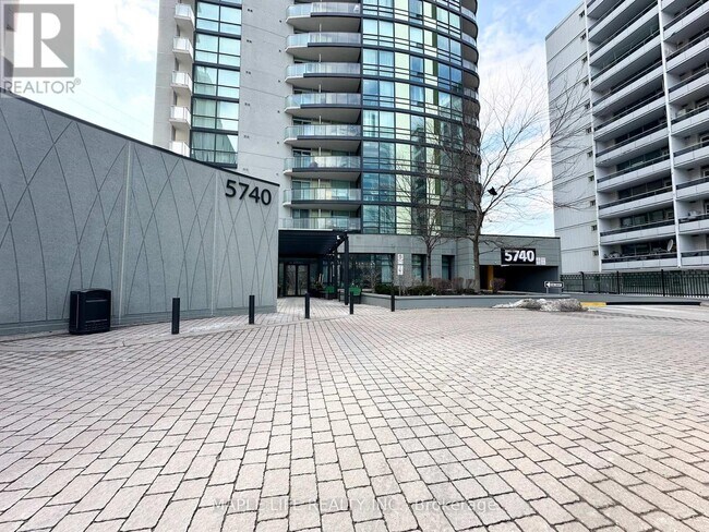 Photo - 5740 Yonge St Unité 305