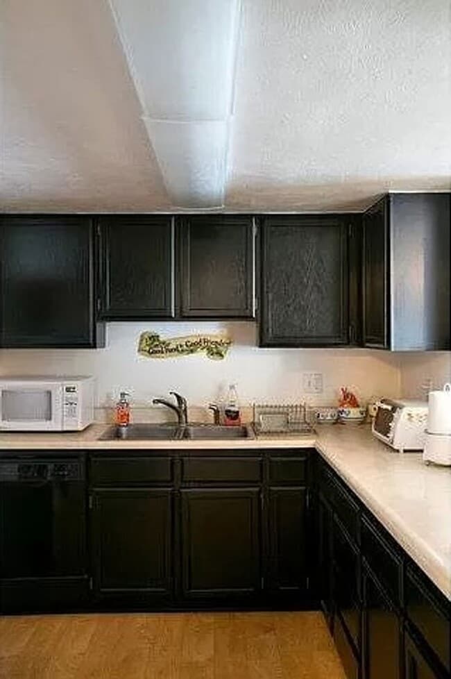 Photo - 4 Bed 2.5 Bath Boulder Townhome - Available August 10th