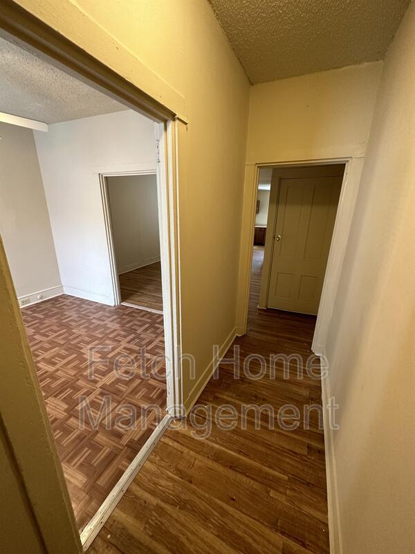 Photo - 326 Beaver St