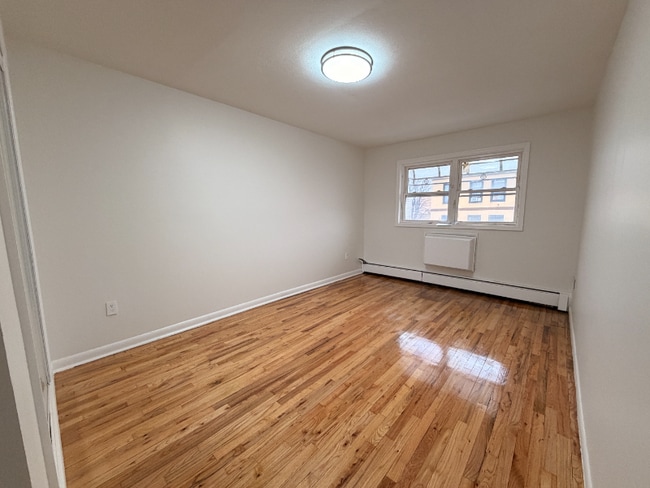 Photo - 1902 Barnes Ave Unidad 3