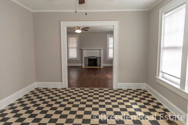 Photo - 215 Lenoir St