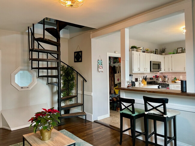 Photo - 38 Highland Park Ave Unit 2