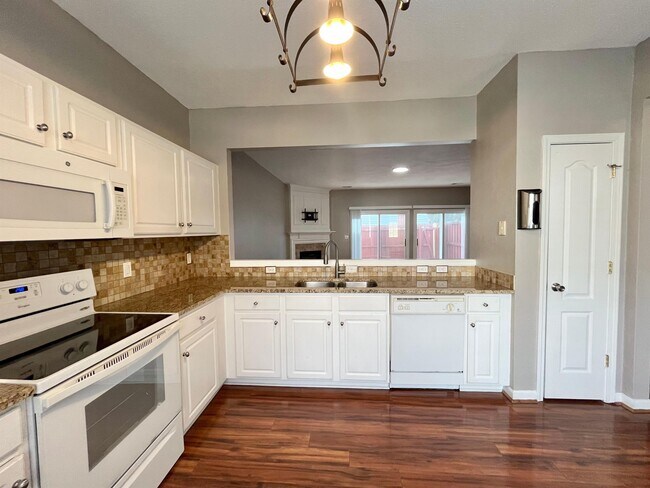 Photo - 3928 Elizabeth Glen Way