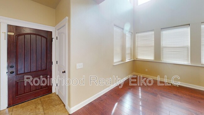 Photo - 3529 Autumn Colors Dr