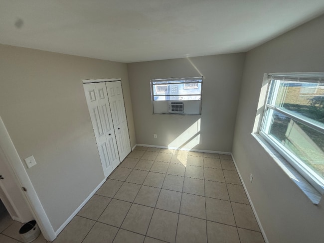 Photo - 1407 S Madison Ave Unit Apt A