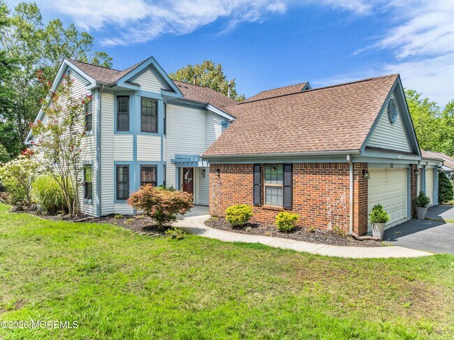 Photo - 141 Old Orchard Ln