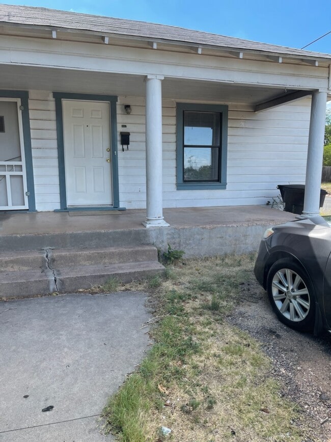 Photo - 1602 Palm St