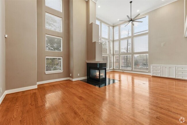 Building Photo - 332 Asbury St Rental