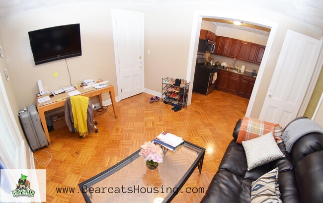 Building Photo - 30 Riverside Dr Unit 2R Rental