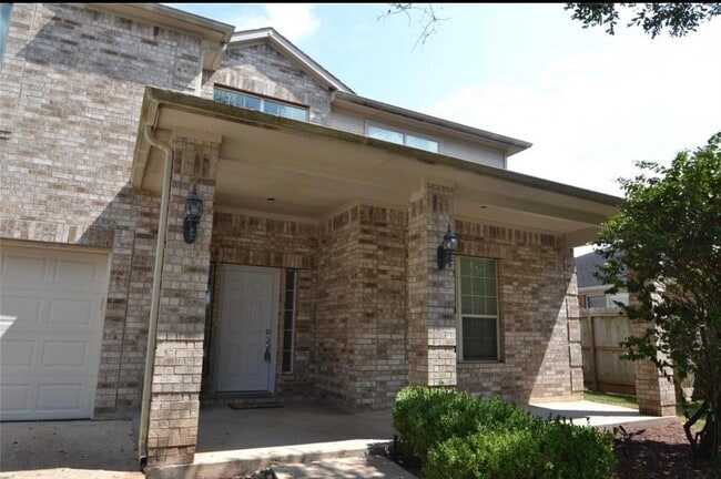 Photo - 2110 Banfield Ct