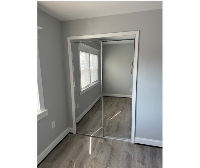 Photo - 3236 Lohrs Ln Unit 1A AVAILABLE W/PRIV BATH $850 1A