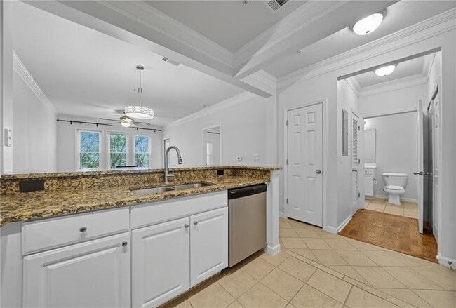 Photo - 1850 Cotillion Dr Unidad 4307